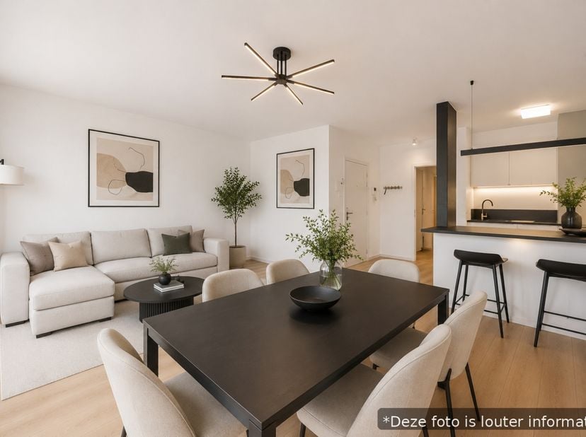 Ontdek dit prachtig deels gerenoveerde appartement op een uiterst centraal gelegen toplocatie aan zee. Het appartement maakt deel uit van residentie M