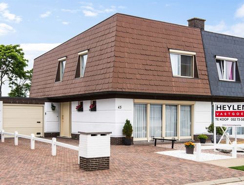                                         Eengezinswoning te koop in Moerzeke, € 369.000
