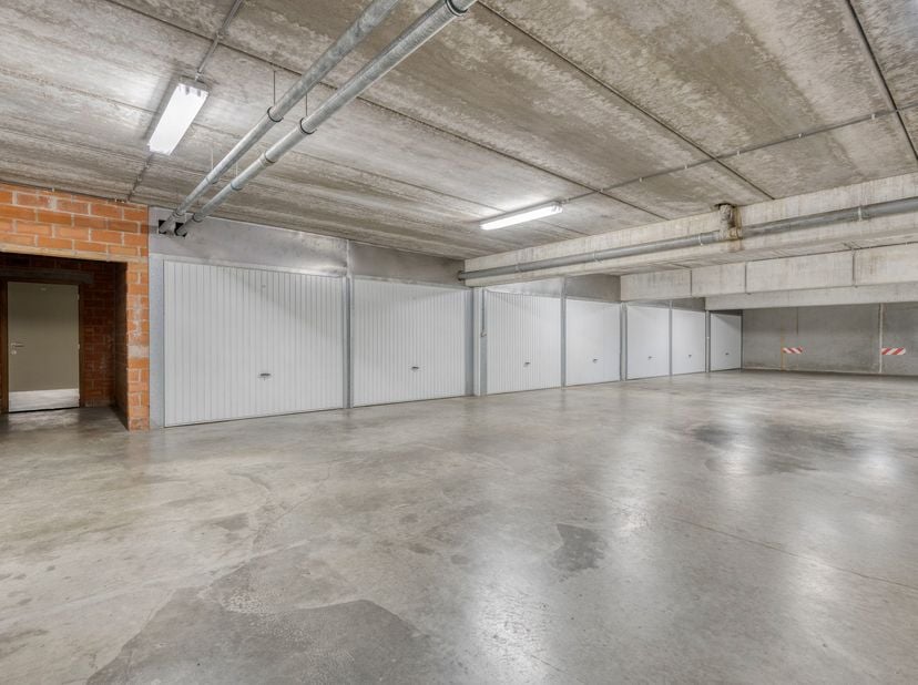 Garage te koop in Essex Scottishlaan 70,
                    8434 Westende