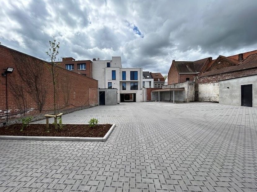 Garage te huur in Leiestraat 46 bus stpl 11,
                    8940 Wervik
