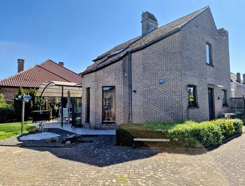                                         Villa à vendre à Nieuwerkerken, € 715.000
