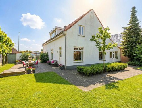                                        Woning te koop in Baarle-Hertog, € 699.000
