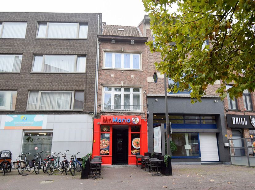Bedrijfsvastgoed te koop in Houtbriel 19,
                    9100 Sint-Niklaas