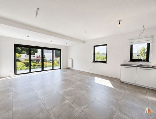                                         Appartement te huur in Jupille-sur-Meuse, € 1.200
