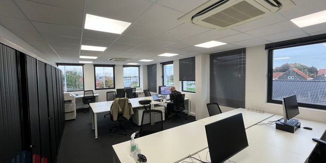 Bedrijfsvastgoed te huur in Antwerpse Steenweg 19, 9080 Lochristi