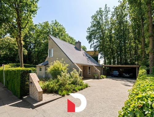                                        Villa te koop in Assebroek, € 565.000
