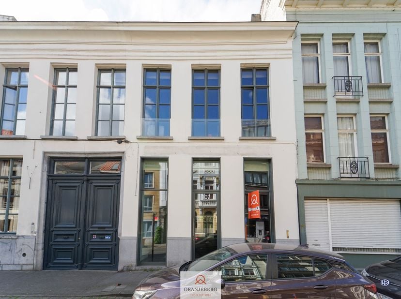 Bedrijfsvastgoed te huur in Burgstraat 107,
                    9000 Gent