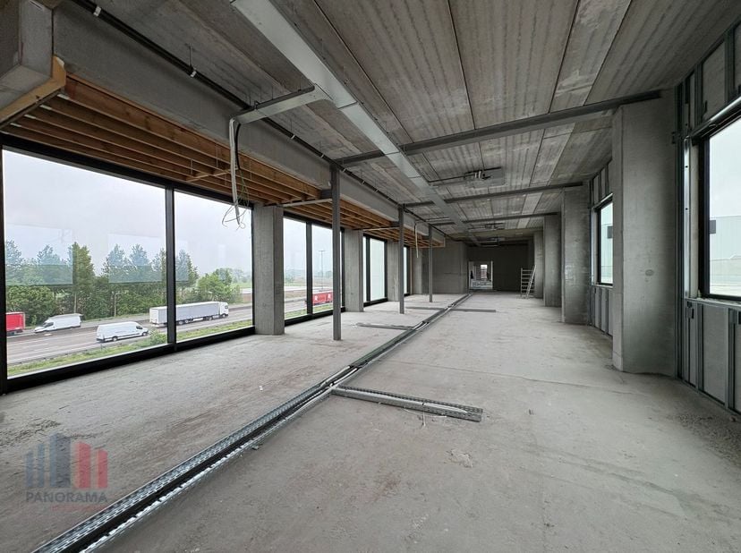 Bedrijfsvastgoed te huur in Nijverheidsstraat 2,
                    9810 Nazareth