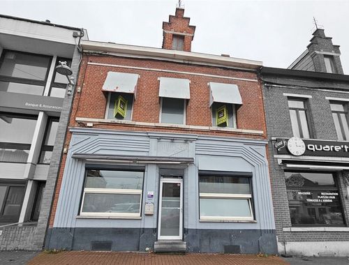                                         Commercieel Gebouw te koop in Quaregnon, € 200.000
