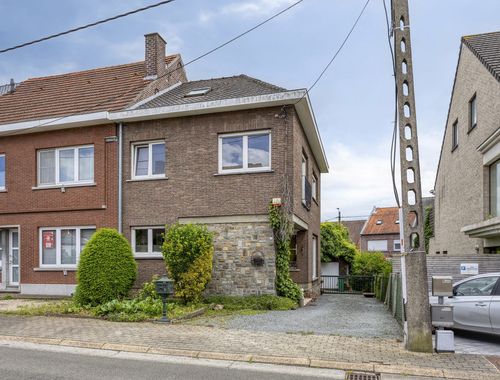                                         Maison à vendre à Teralfene, € 339.000
