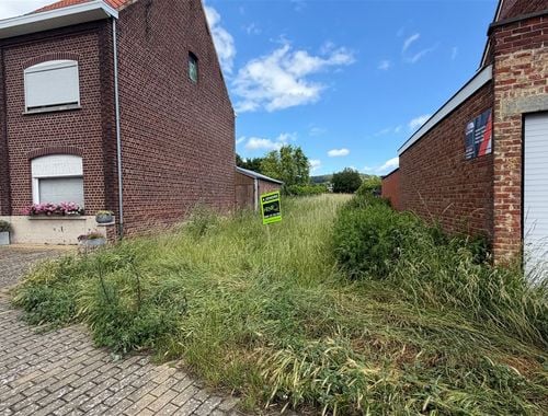                                         Grond te koop in Amougies, € 99.000
