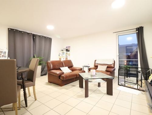                                         Appartement te huur in Pipaix, € 650
