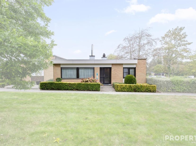 Huis te koop in Louis Pasteurlaan 9,
                    8500 Kortrijk