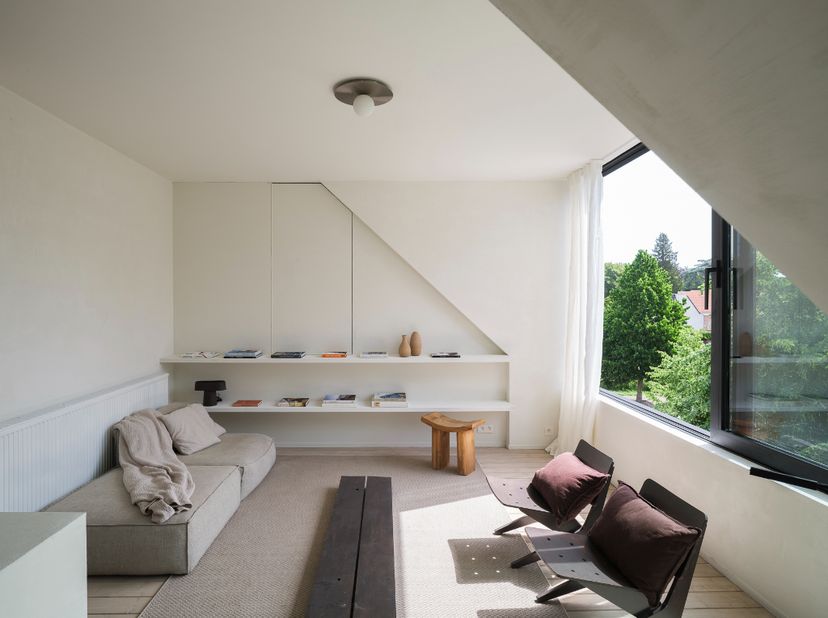 Bijzonder aangenaam duplexappartement met 2 slaapkamers en 2 badkamers op toplocatie nabij de Coupure<br />
<br />
Voor meer informatie kunt u mailen