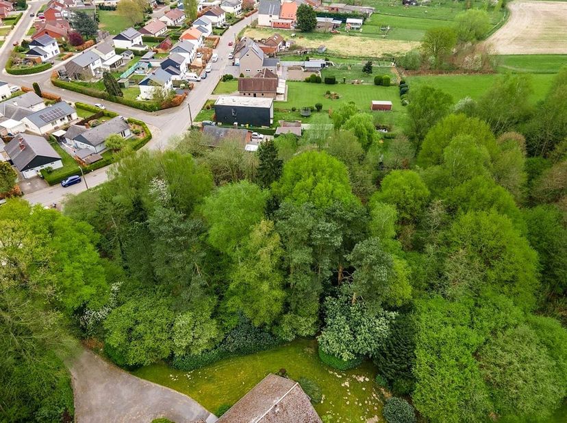 A vendre : terrain à bâtir SW de 2.010 m² pour développement ouvert à Boortmeerbeek<br />
Dans le quartier calme de Vogelzang à Boortmeerbeek, vous tr