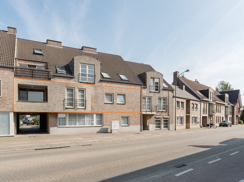 NIEUW TE KOOP in (OVER)PELT:&amp;nbsp; Energievriendelijk (EPC B, 159 kWh/m2 jaar) 2 slaapkamerappartement op 1e etage met lift, zuidgericht overdekt balk
