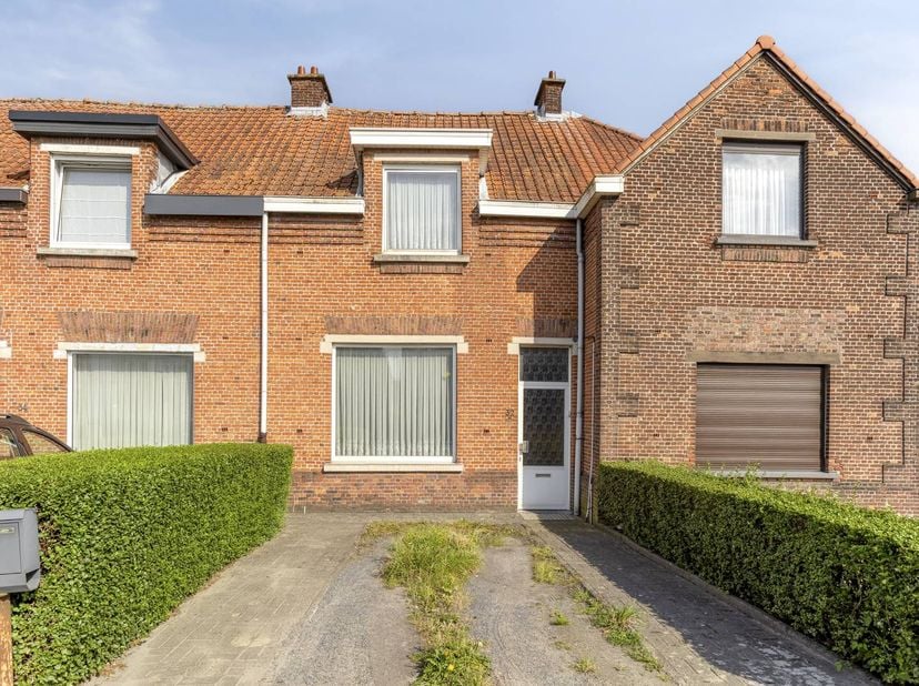 Vous recherchez une maison avec un garage, un grand jardin et deux chambres ? Alors nous avons cette maison au Frans Beirenslaan 32 pour vous ! Cette