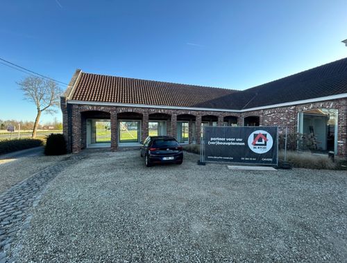                                         Handelspand te huur in Ouwegem, € 4.500
