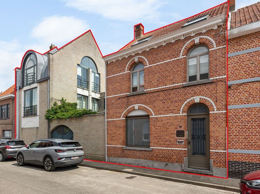 Huis te koop in Dijkstraat 5,
                    9220 Hamme