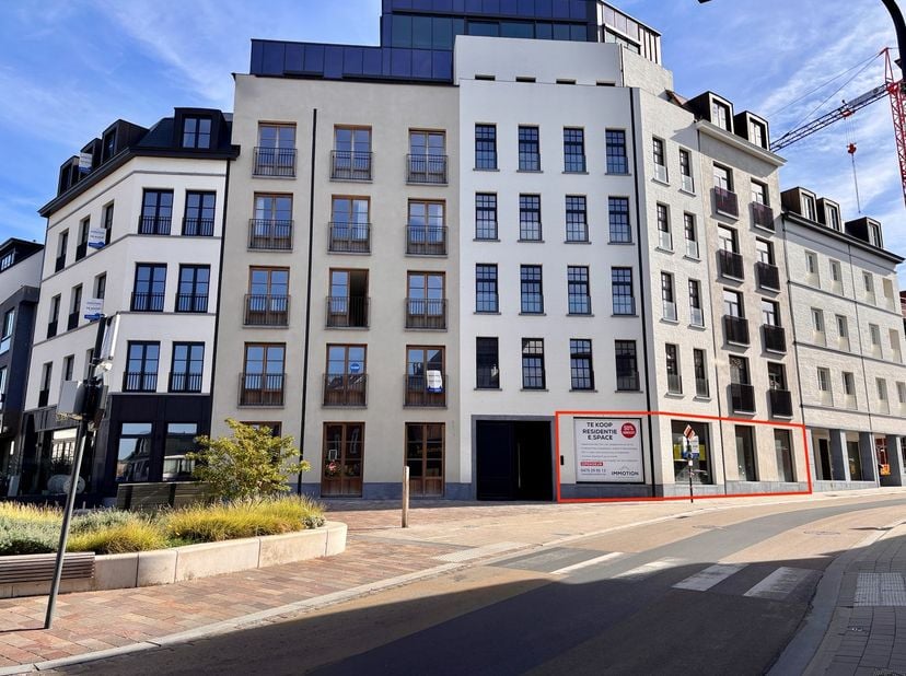 Bedrijfsvastgoed te koop in Avelgemstraat 1,
                    8550 Zwevegem