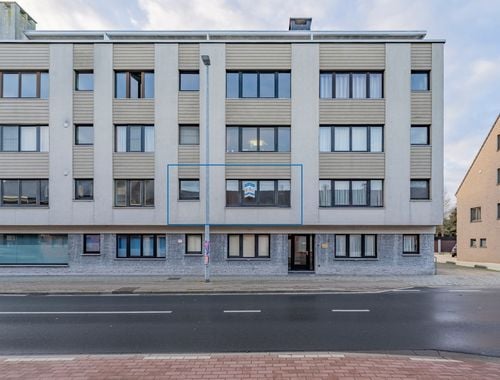                                         Appartement te koop in Eeklo, € 185.000
