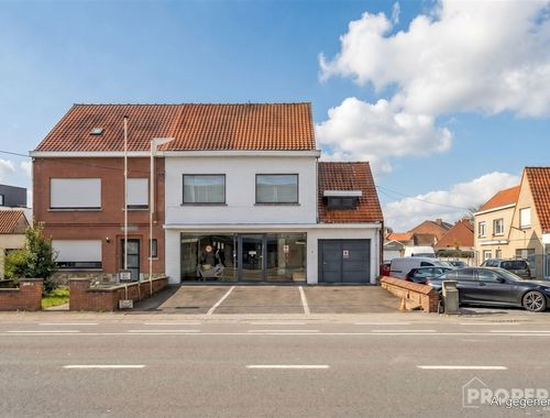                                         Handelspand met woonst te koop in Kuurne, € 425.000
