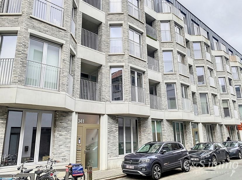 Garage à louer
                    à 2060 Antwerpen