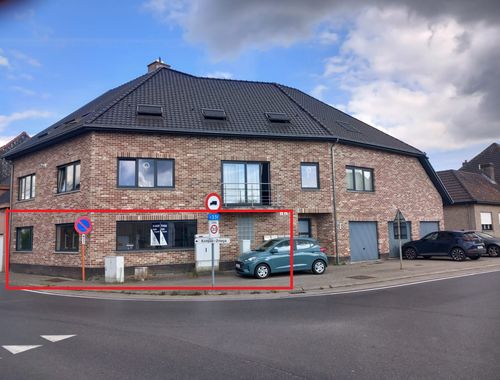                                         Gelijkvloers app. te huur in Wetteren, € 975

