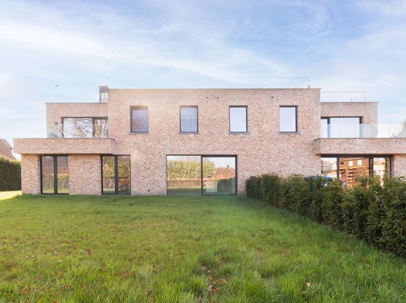 Appartement te koop in Gasthuisstraat 41 bus GV,
                    2960 Brecht