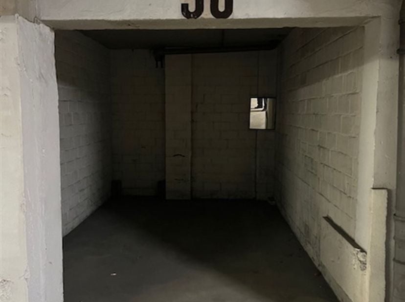 Garage te huur
                    in 3800 Sint-Truiden