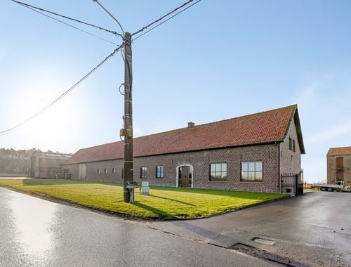                                         Hoeve te koop in Zonnebeke, € 495.000
