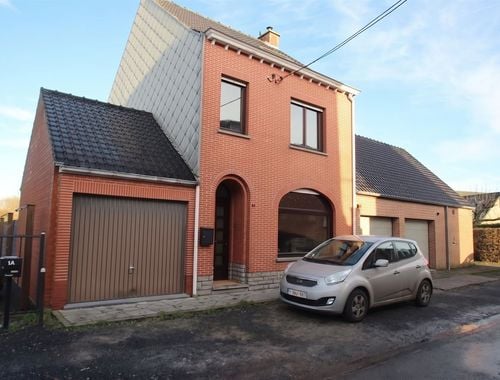                                         Maison à louer à Leers-Nord, € 975

