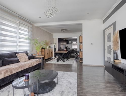                                        Woning te koop in Ekeren, € 424.000
