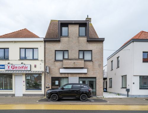                                         Usage mixte à vendre à Sint-Laureins, € 445.000
