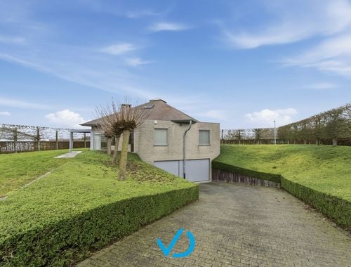                                         Villa à vendre à Zillebeke, € 499.000
