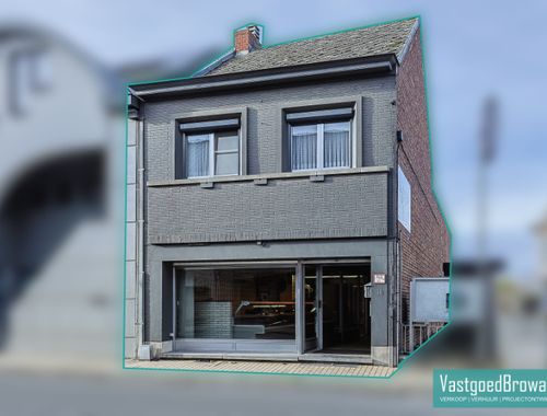                                        Bien commercial à vendre à Munkzwalm, € 380.000
