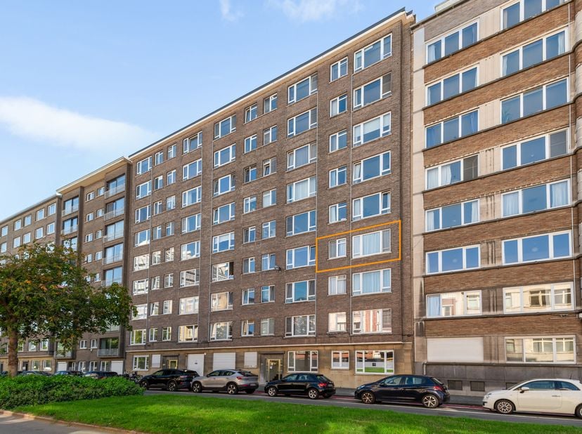 Appartement te koop in Camille Huysmanslaan 31,
                    2020 Antwerpen