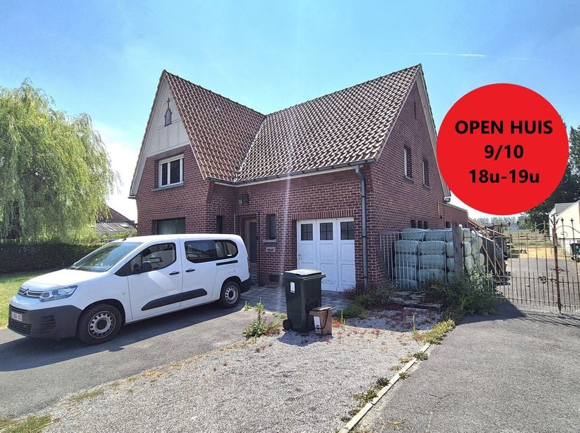 Huis te koop in Beiaardstraat 67,
                    8501 Heule