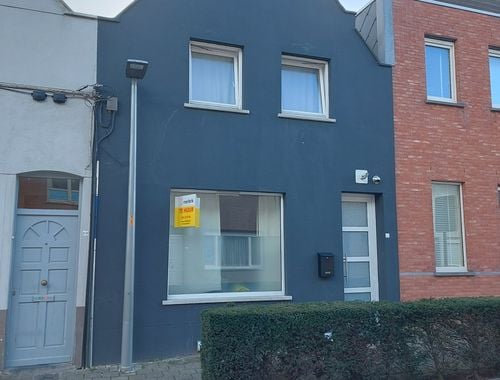                                         Maison à louer à Heule, € 775

