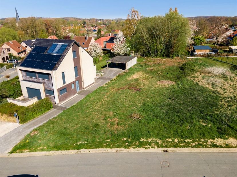Ontdek deze aantrekkelijke bouwgrond van 778 m², ideaal gelegen in het charmante Boutersem en perfect geschikt voor het realiseren van een stijlvolle