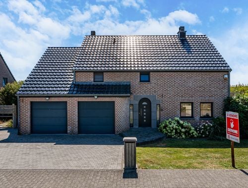                                         Villa te koop in Saint-Georges-sur-Meuse, € 549.000
