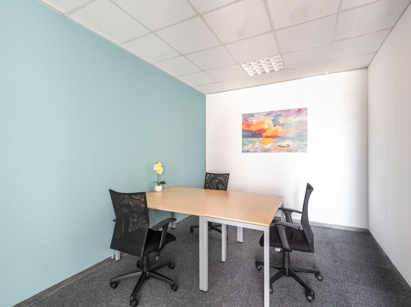Privékantoor voor 3 werknemers in Regus Brussels Airport Pegasus Park<br />
<br />
Dit aanbod omvat een eigen kantoorruimte met service voor 3 werknem