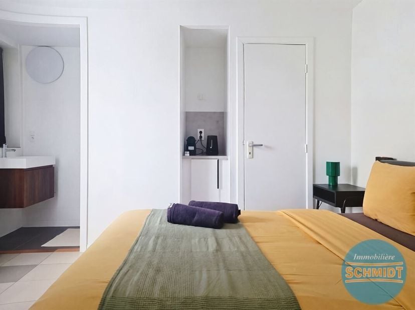 IMMOSCHMIDT (Réf. 29661) - ETTERBEEK (Quartier Montgomery - Mérode) - Très beau kot **étudiant** MEUBLÉ de 13m² se composant d'une belle pièce princip