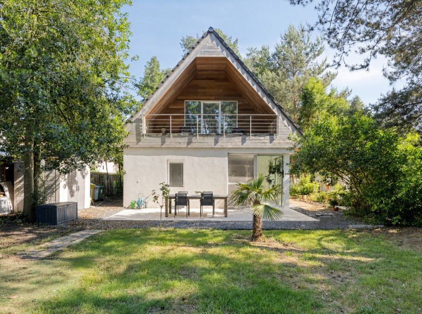 Te koop: instapklare open bebouwing in een bosrijke en rustige omgeving in Tremelo grens Keerbergen, met EPC A-label. Deze moderne woning ligt aan de