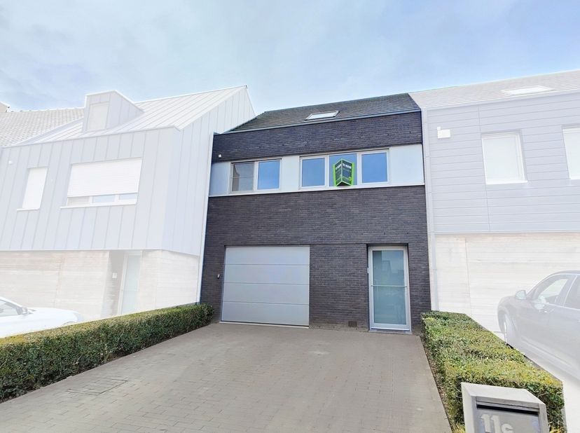 Huis te huur in Heidenskerkhofstraat 11 bus c,
                    8740 Pittem
