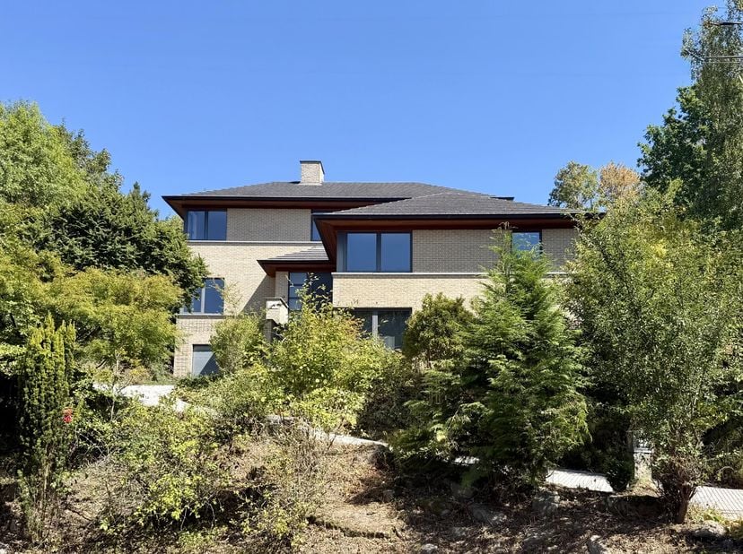 Huis te koop in ,
                    1300 Limal