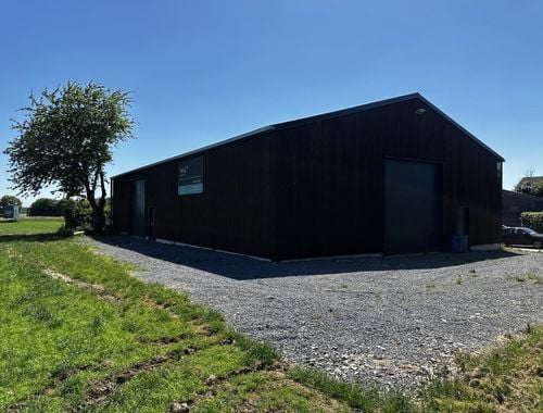                                         Opslagplaats te koop in Frasnes-lez-Gosselies, € 275.000
