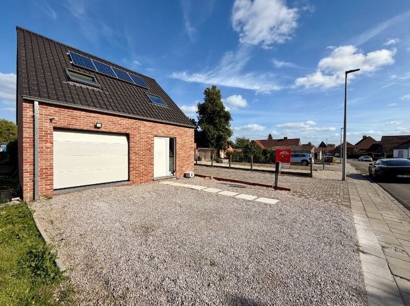 Huis te koop in Hendrik Dewildestraat 5,
                    8501 Bissegem