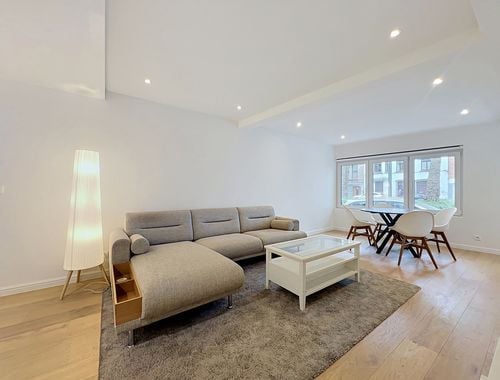                                         Appartement te huur in Vorst, € 1.200
