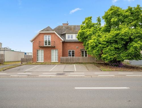                                         Commercieel Gebouw te koop in Heverlee, € 695.000
